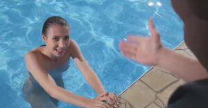 ¡Stephanie Moon Follando Brutal Tras Baño Desnudo y Mojada! Image